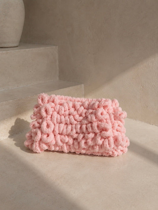 BLUSH PUFFY BAG