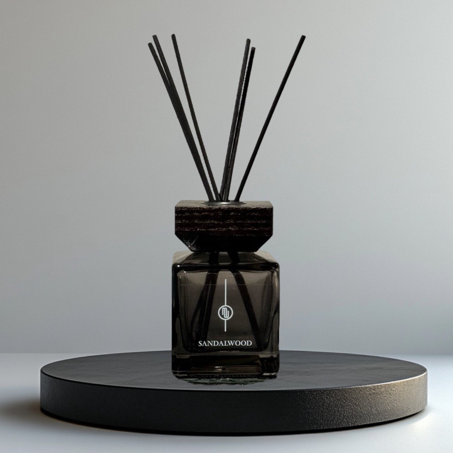 ΑΡΩΜΑΤΙΚΟ ΧΩΡΟΥ ΜΕ ΣΤΙΚΣ ΤΕΤΡΑΓΩΝΟ ΓΥΑΛΙΝΟ ΜΑΥΡΟ - REED DΙFFUSER 150ML